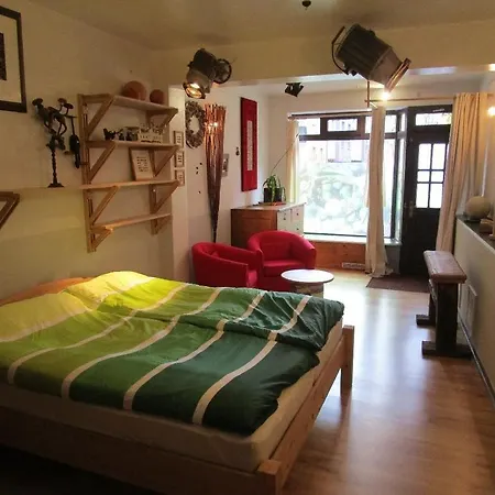 Ferienwohnung-im-mauerbluemchen *